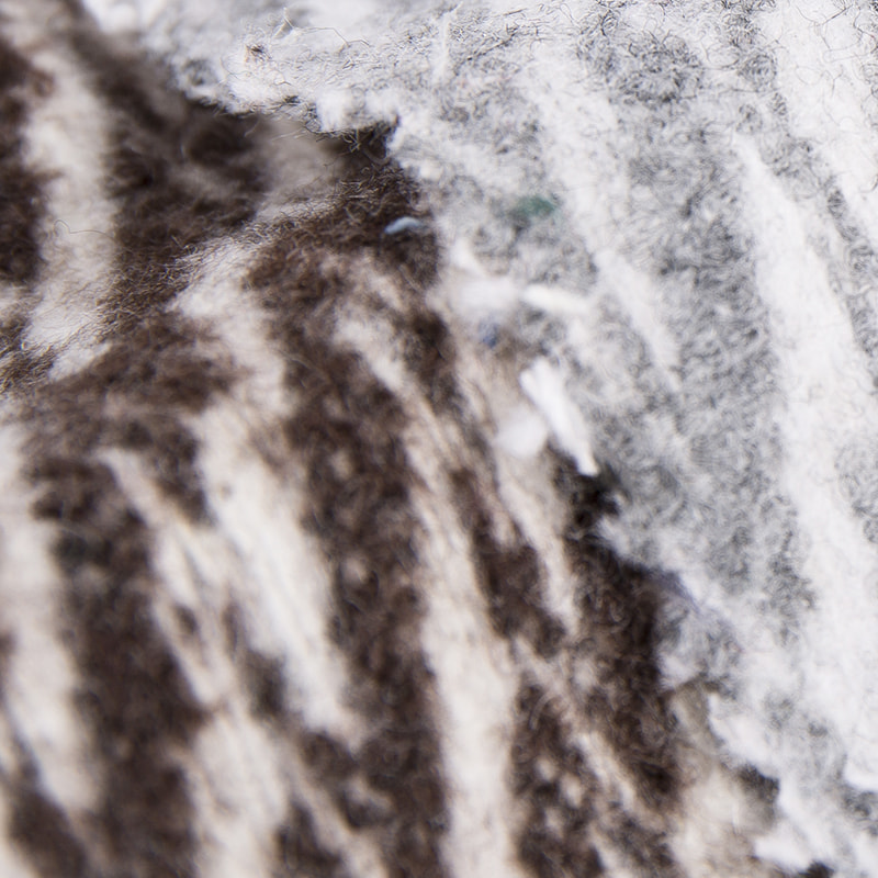 উইলো স্টাইল ব্ল্যাক গ্রে জ্যাকুয়ার্ড ব্রাশ ফ্যাব্রিক 2519